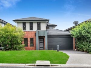 A house for sale in Carrum Downs, Melbourne